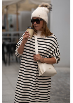 Strickkleid mit Rollkragen...